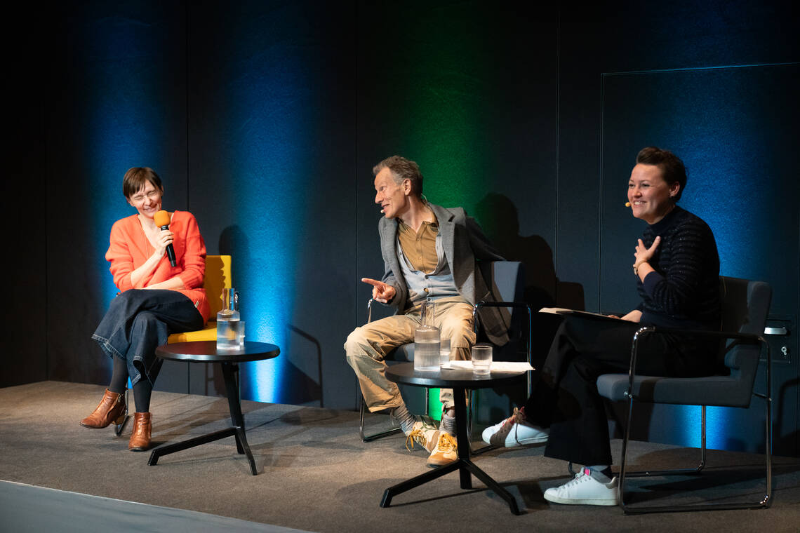 Normen unter der Haut: Der Körper ist politisch | Historikerin Caroline Arni und der Historiker Valentin Groebner | Moderation: Judith Grosse | © Schweizerisches Nationalmuseum