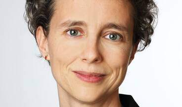 Korinna Schönhärl  Korinna Schönhärl